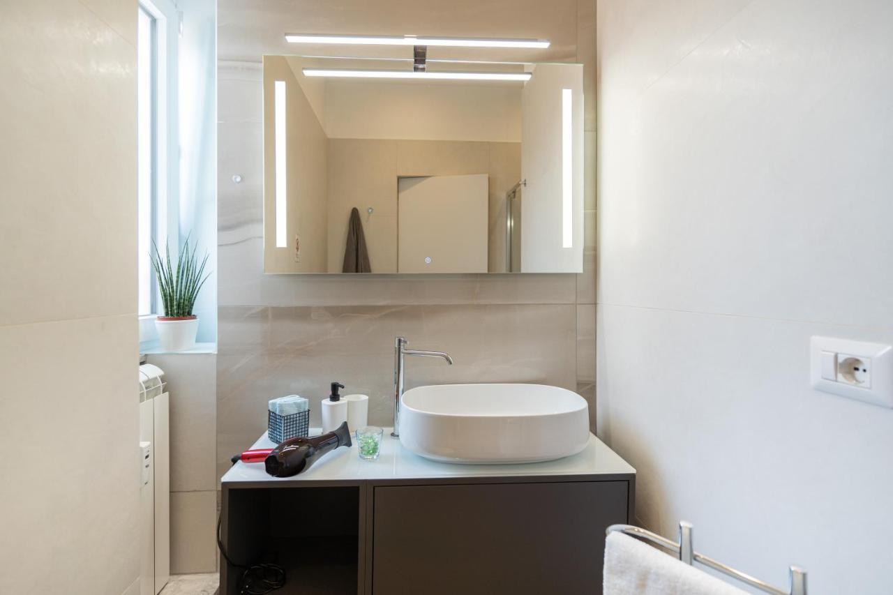 Colosseo Luxe Apartment In The Center Of Roma Exterior foto