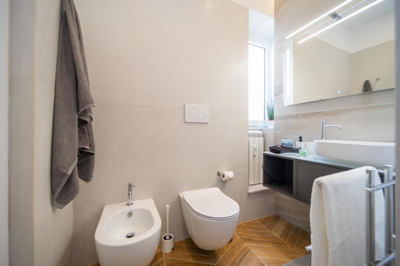 Colosseo Luxe Apartment In The Center Of Roma Exterior foto