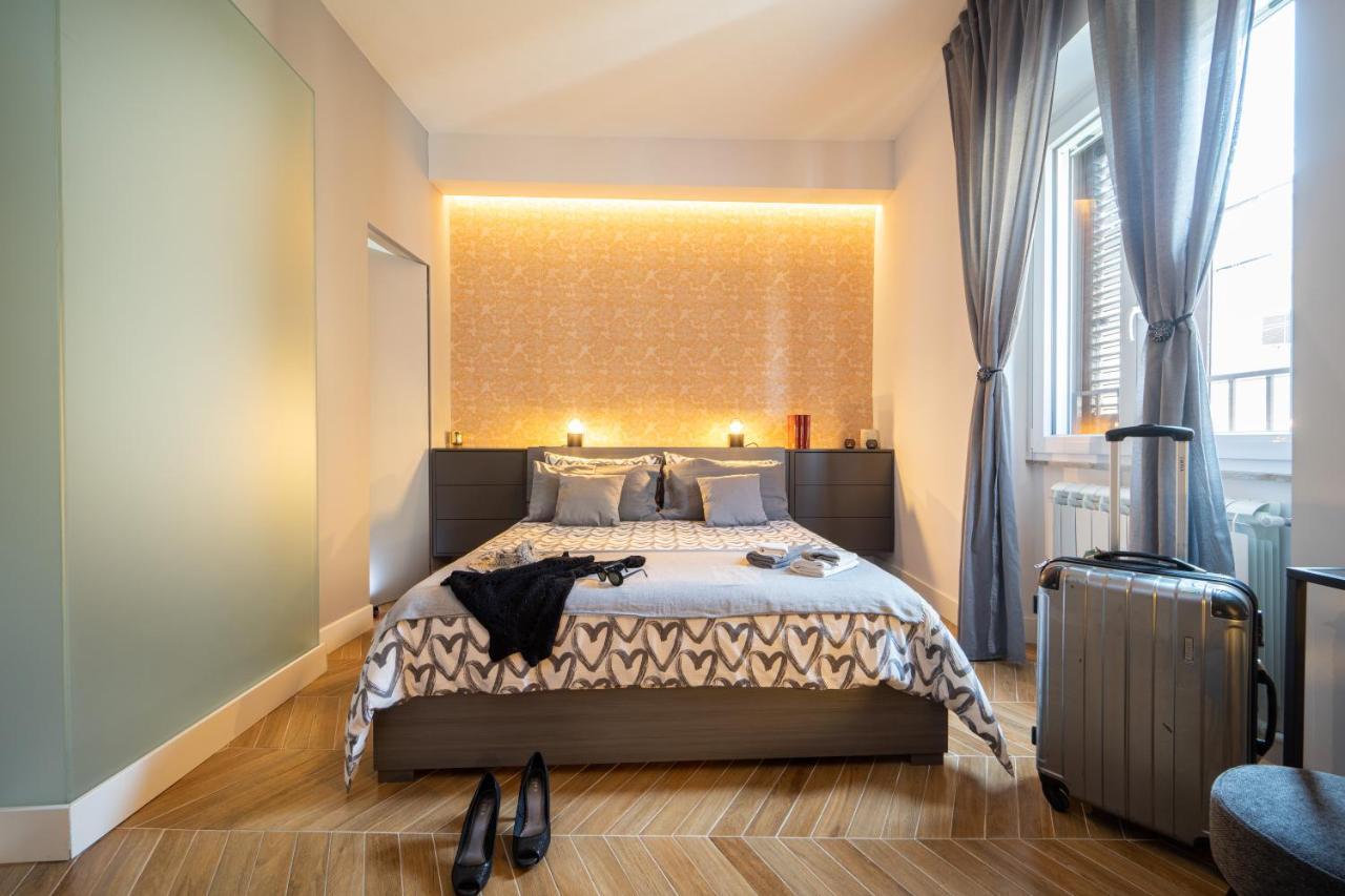 Colosseo Luxe Apartment In The Center Of Roma Exterior foto