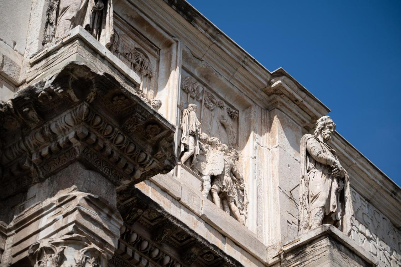 Colosseo Luxe Apartment In The Center Of Roma Exterior foto